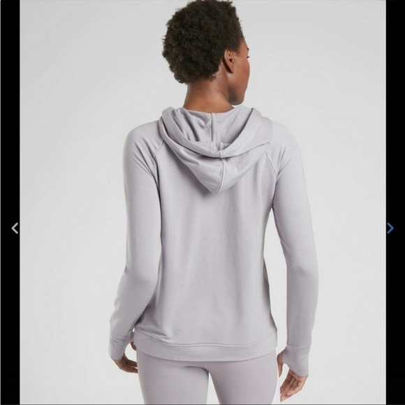 Athleta Pinnacle Criss Cross Hoodie Top Black Travel Outdoor shirt Sz M - Picture 3 of 12